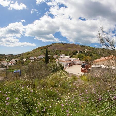 Apartamentos Rurales Santos Benajarafe Bagian luar foto