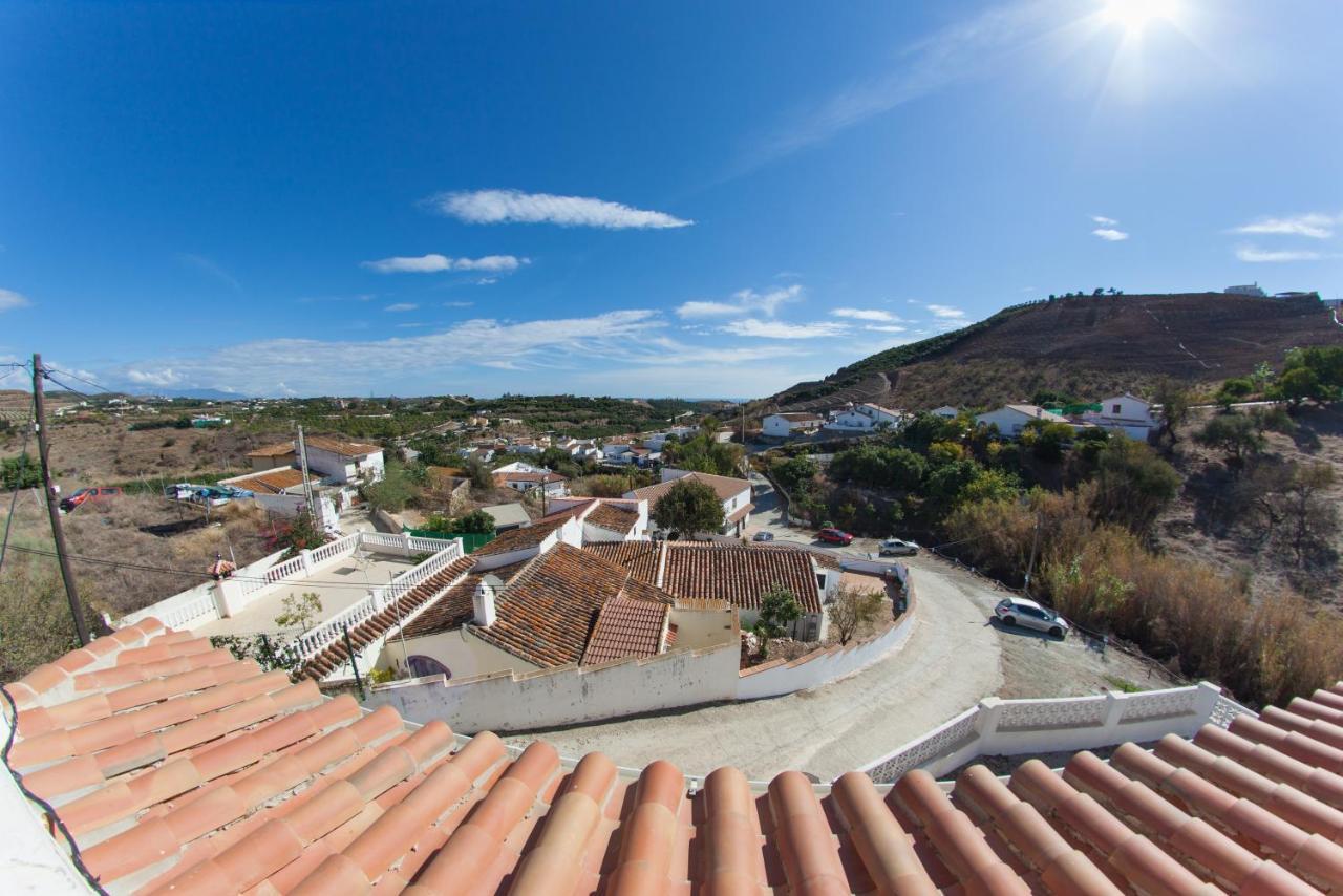 Apartamentos Rurales Santos Benajarafe Bagian luar foto