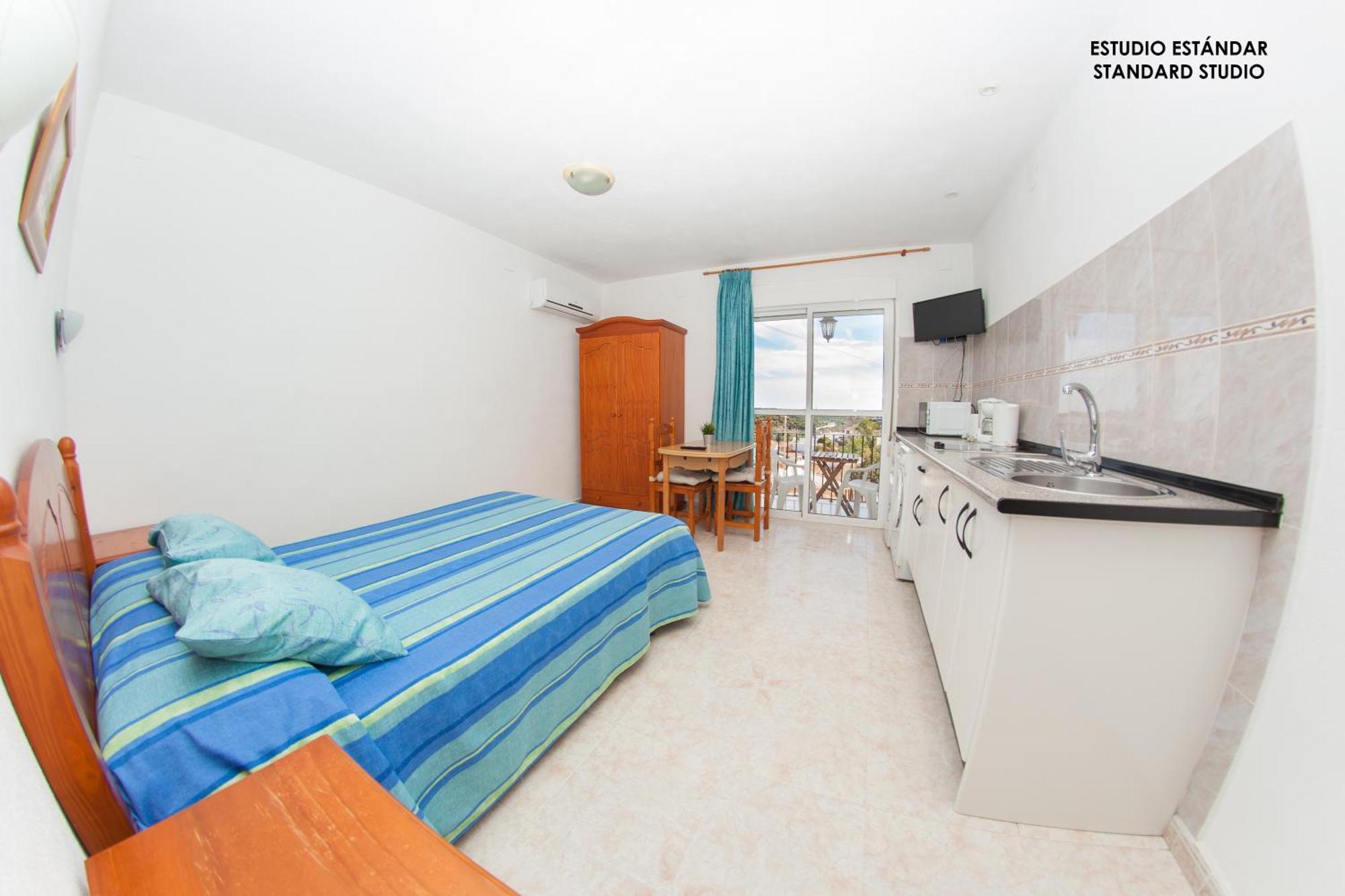Apartamentos Rurales Santos Benajarafe Bagian luar foto