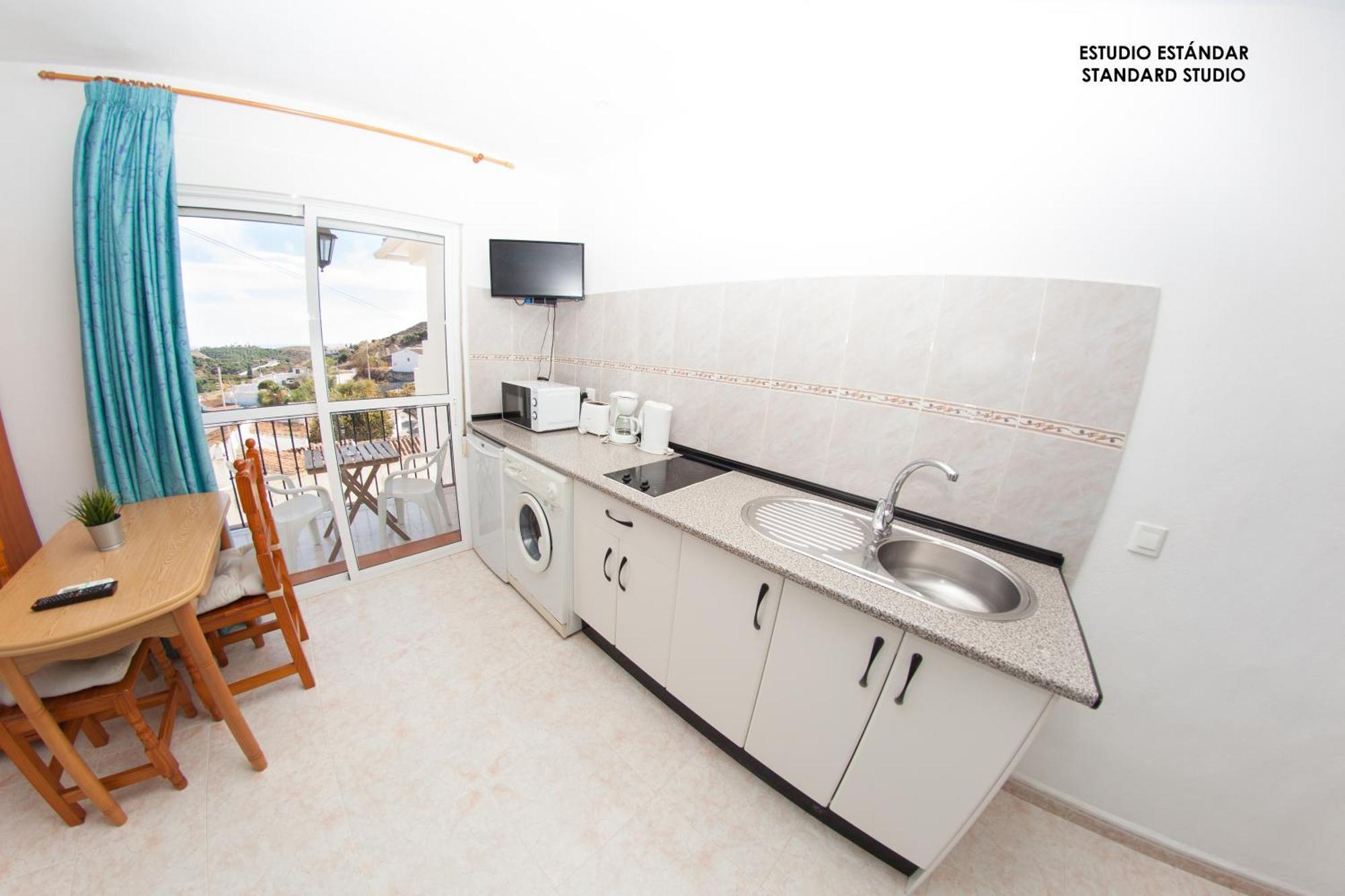 Apartamentos Rurales Santos Benajarafe Ruang foto