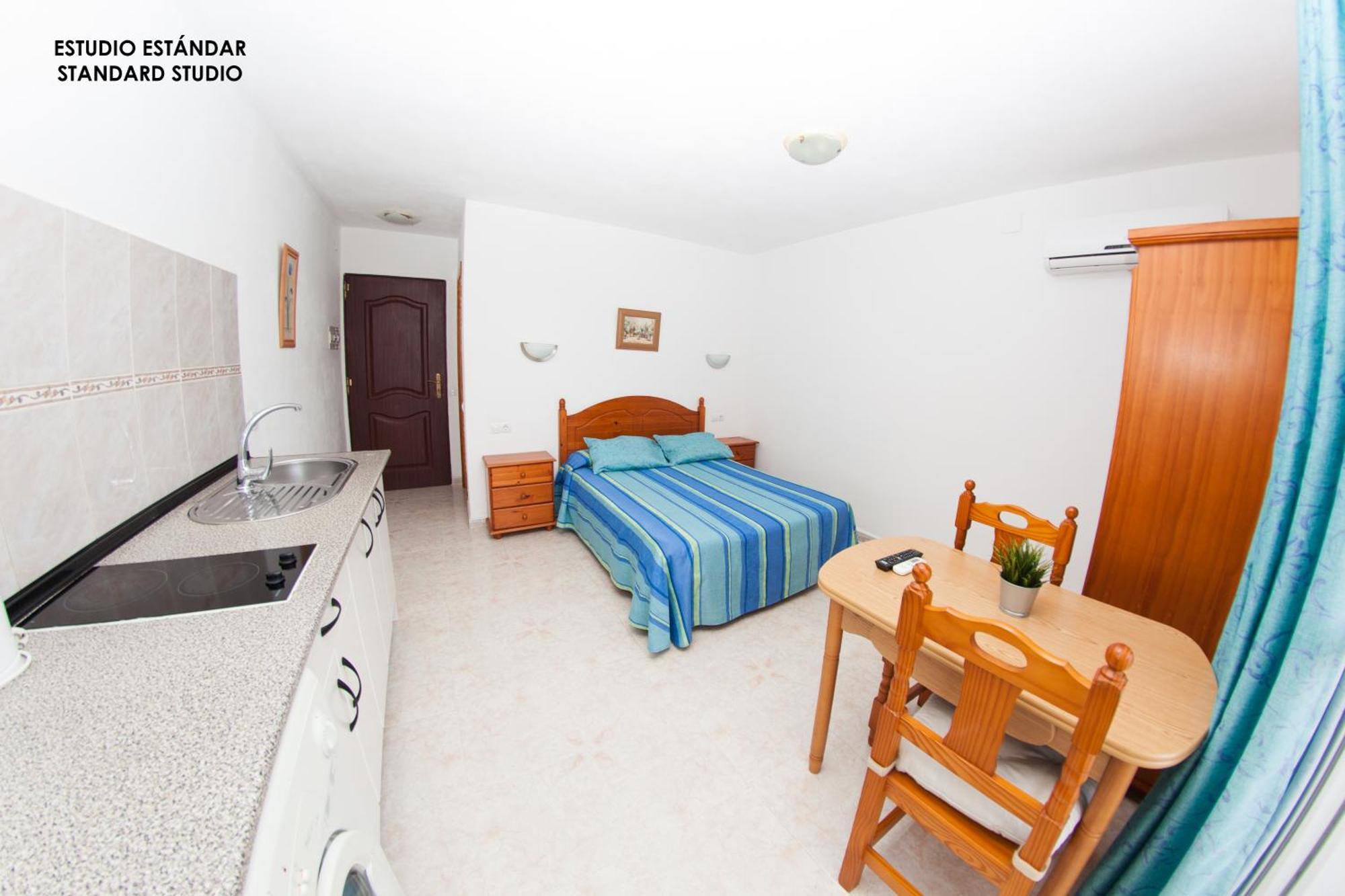 Apartamentos Rurales Santos Benajarafe Ruang foto