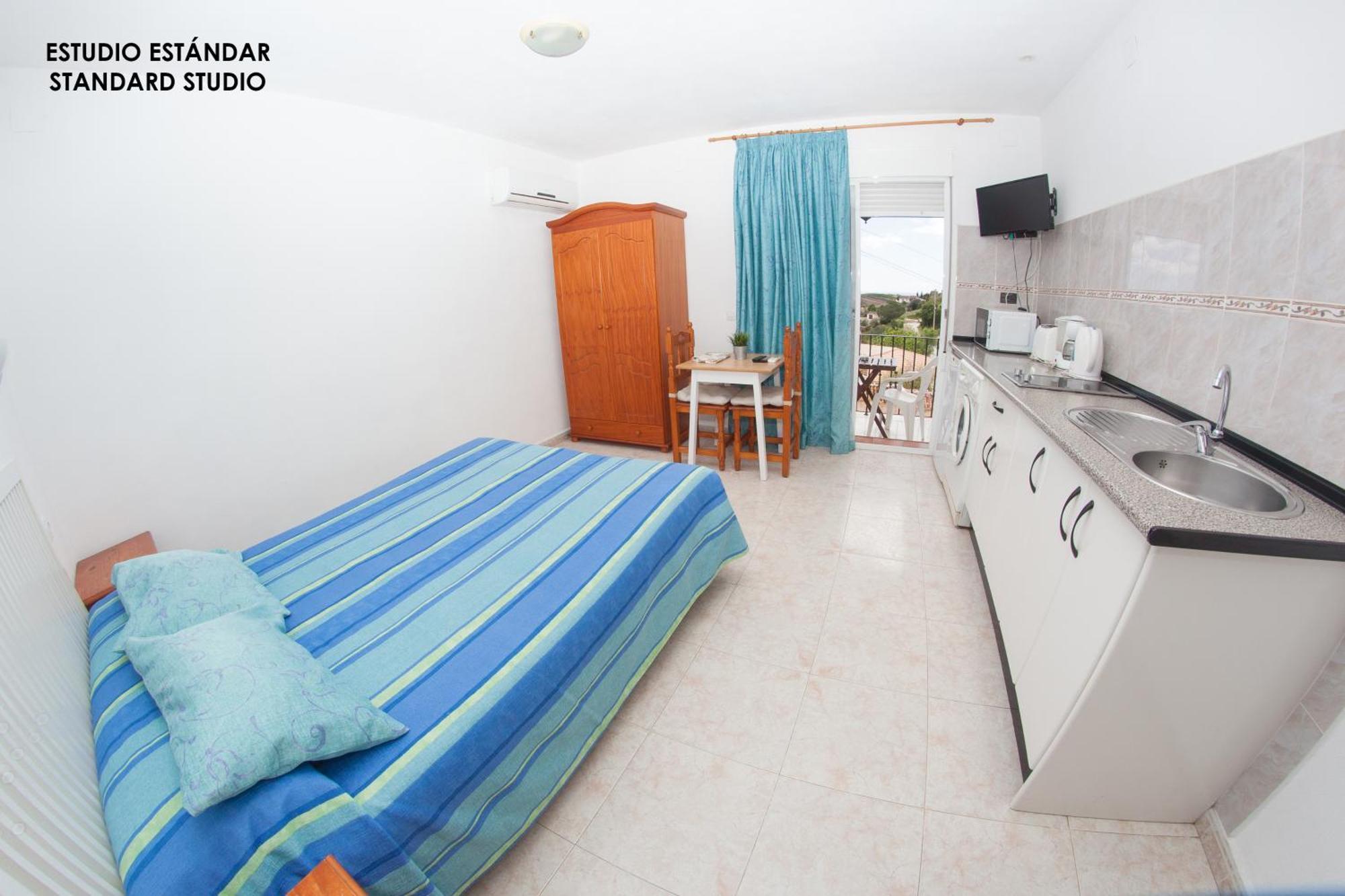 Apartamentos Rurales Santos Benajarafe Bagian luar foto