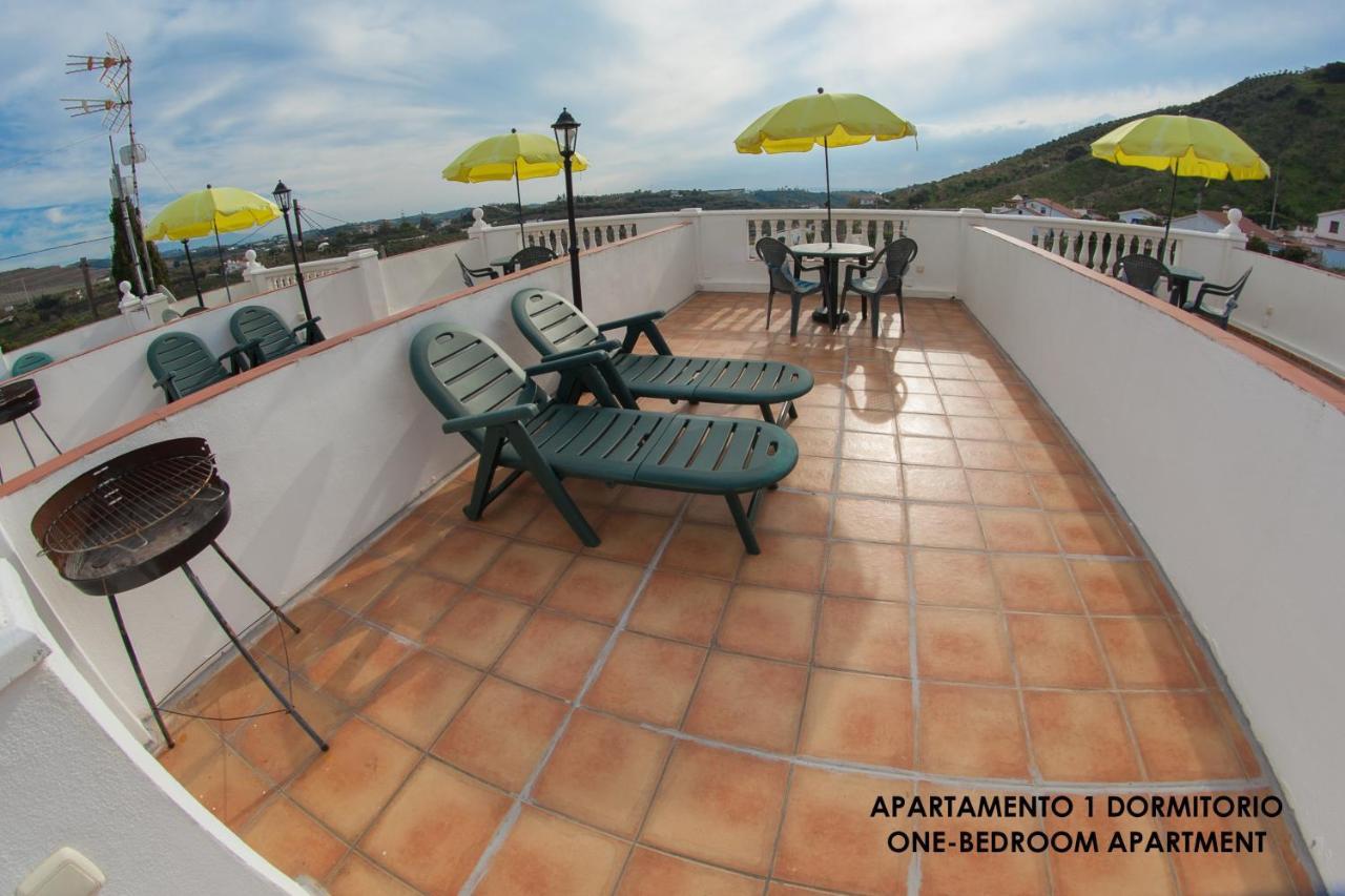 Apartamentos Rurales Santos Benajarafe Bagian luar foto